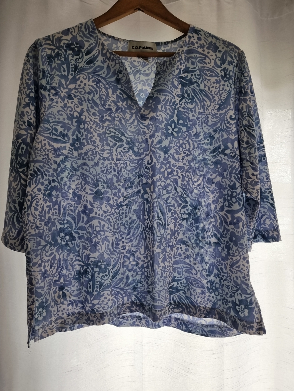 C.D. Petites Blue Floral Print Women’s Tunic Top, Size L